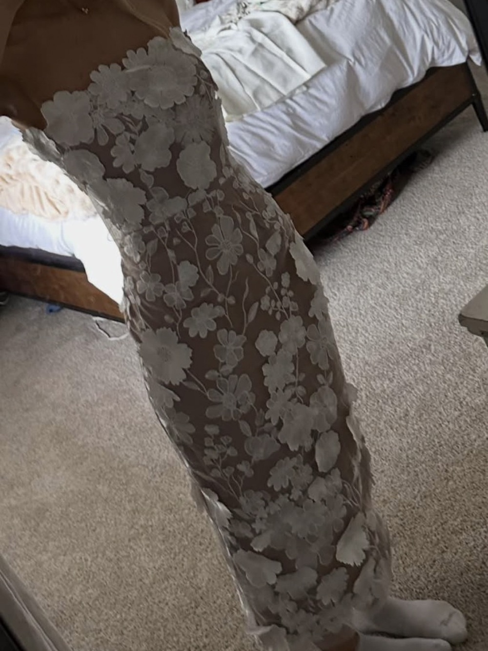 Elliat White Floral Appliqué Dress - Picture 4 of 8
